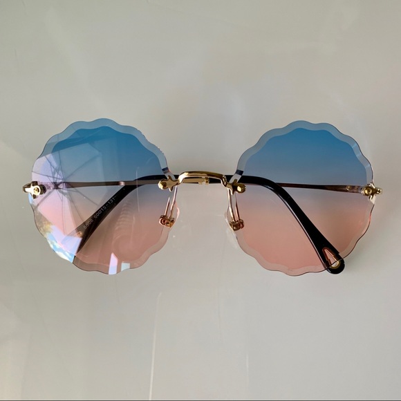 Round sunglasses  🌈 - Picture 3 of 5